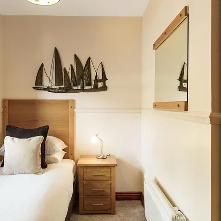 Apartment Post Knott At Windermere Marina Village