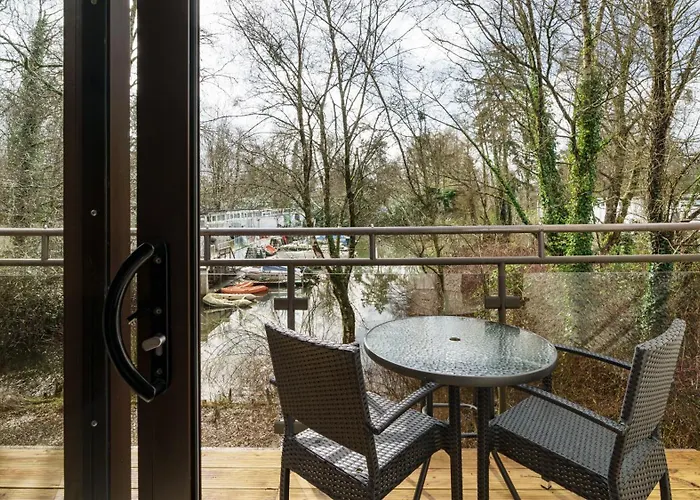 Post Knott At Windermere Marina Village 公寓 *